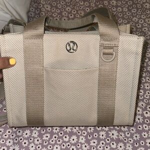 Lululemon two tone tote bag *mini